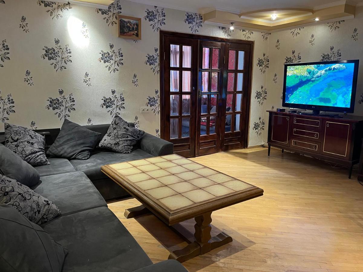 Happy Home In Tiflis Exterior foto